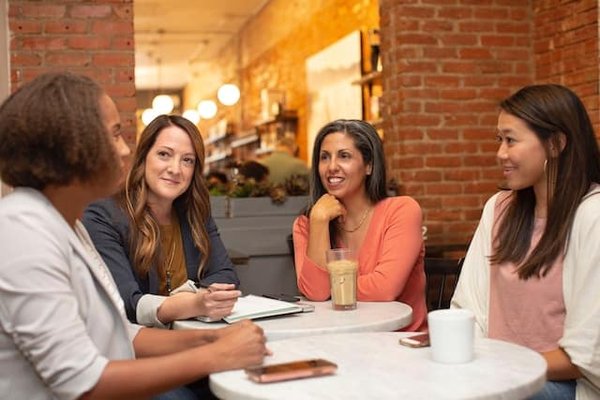 Quelles sont les techniques de communication persuasive ?