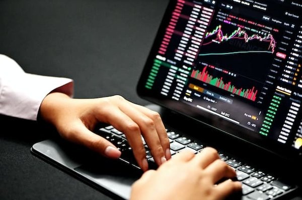 Quels sont les indicateurs financiers à suivre pour une entreprise ?